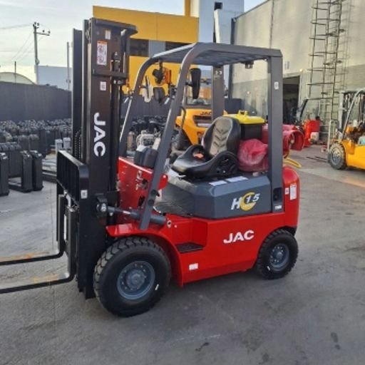 Огромный ассортимент погрузчиков производителя JAC